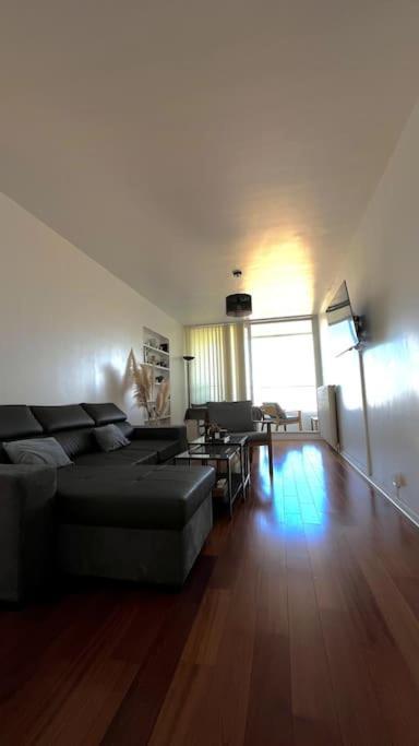 Superbe Appartement 2 Chambres Avec Vue Sur La Mer Et La Montagne Marseille Extérieur photo