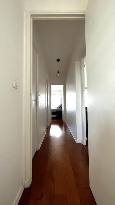 Superbe Appartement 2 Chambres Avec Vue Sur La Mer Et La Montagne Marseille Extérieur photo
